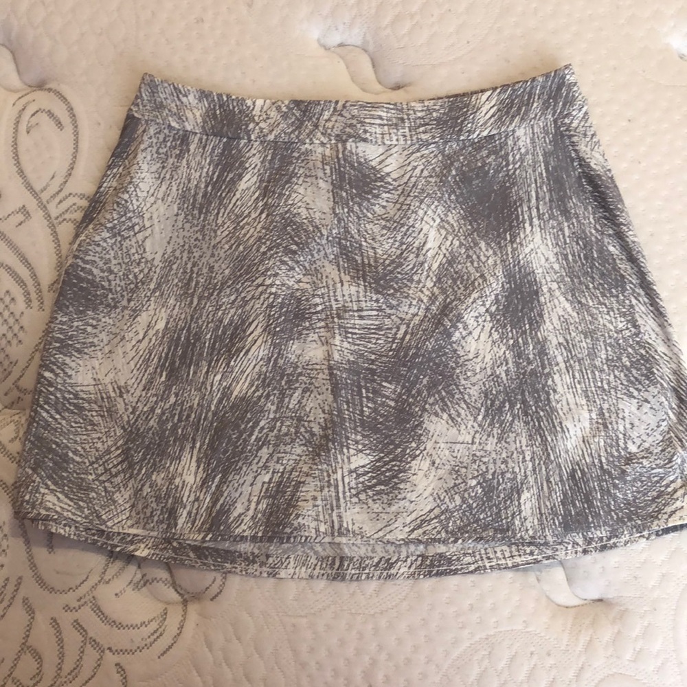 Outdoor voices skirt size small